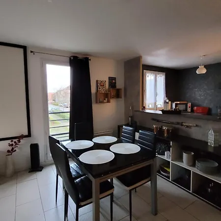 Duplex Proche Avec Ecran Cinema شقة