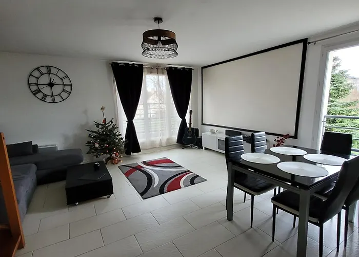 Duplex Proche Avec Ecran Cinema 아파트 쉐시